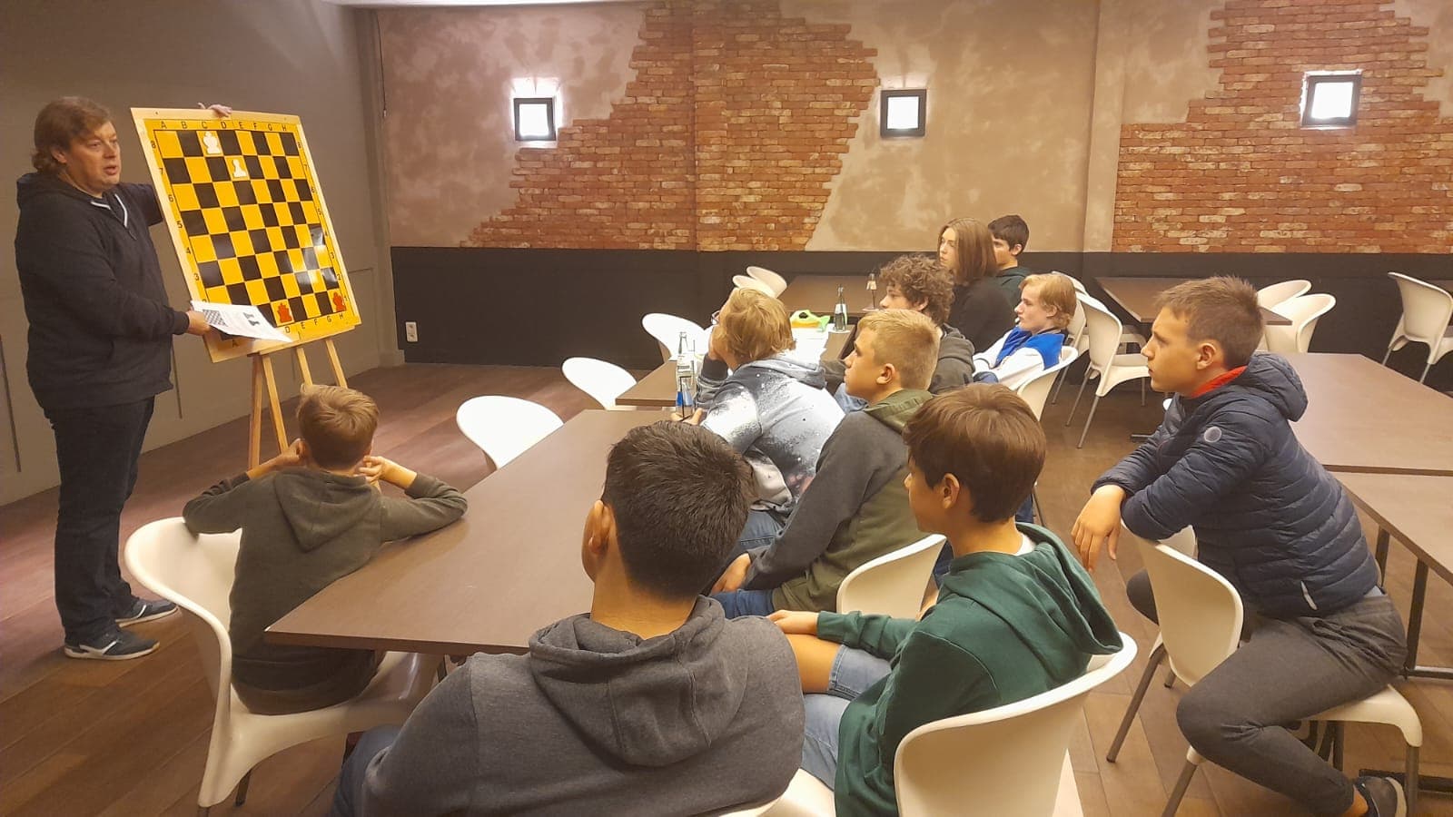 Jeugdlokaal in Taverne De Graanmaat